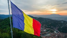 Mesaje de 1 Decembrie 2023: „La mulți ani, români! La mulți ani, România!”